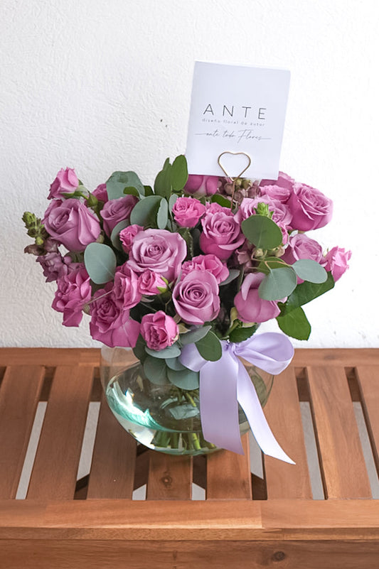 arreglo-floral-gran-sentimiento-rosa-morada-cdmx-envía-flores