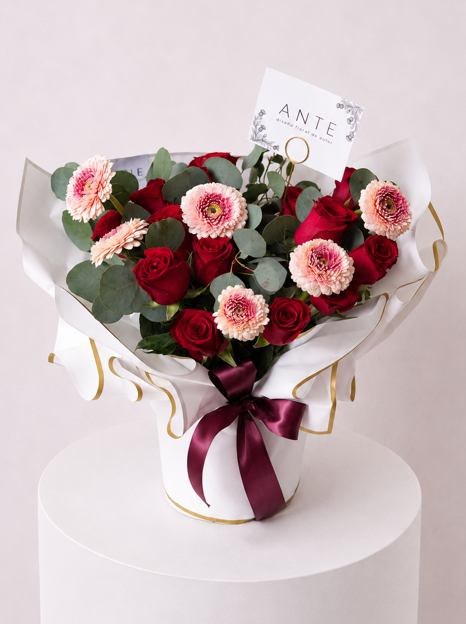 Ramo Amae CDMX | Rosas Rojas y Gerberas | ANTE Diseño Floral