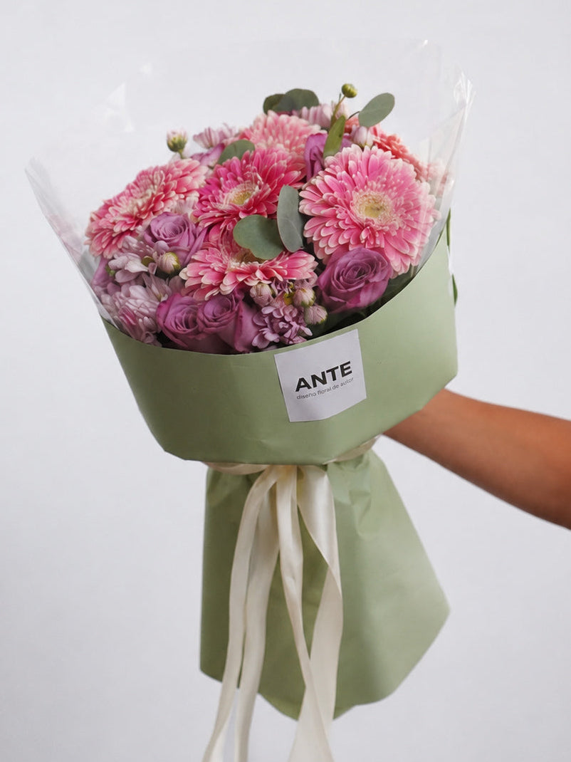 Ramo de Flores Mix CDMX | Gerberas y Rosas | ANTE Diseño Floral