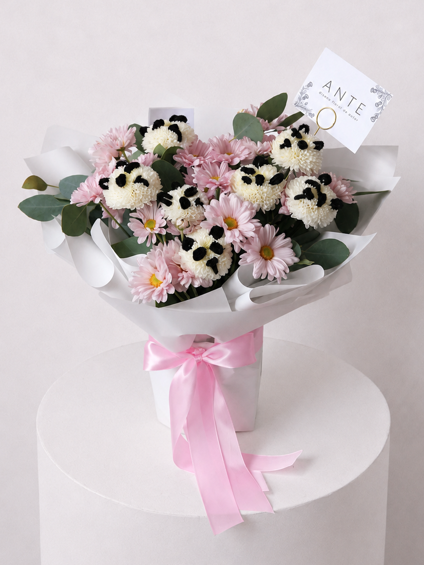 Ramo Kawaii CDMX | Ramo con Panditas | ANTE Diseño Floral